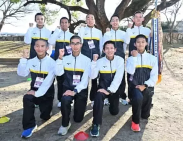 体調不良でオーダー大幅変更も「粘り強く走るだけだ」2年連続出場の男子・福岡第一が目指す、3年前のチーム記録更新【全国高校駅伝】