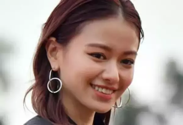 「なんか意外」山本舞香が〝週2で会う〟元国民的アイドル…〝プラベ2ショット〟に反響「仲良しですね」「尊すぎて気になった」