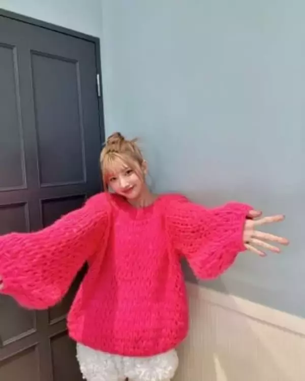 伯母は後藤真希、父は元アイドルで議員…20歳アイドル〝雰囲気ガラリ〟の近影に「大人っぽくなって…」「綺麗なフェイスライン」「似合ってる」の声