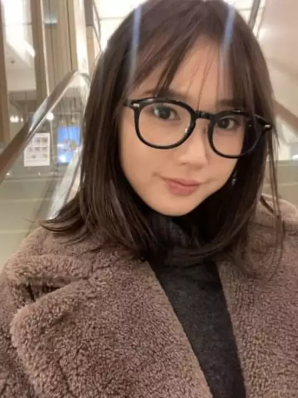 「心待ちにしておりました」〝水着〟開放ショット！TNC浜崎日香里アナに「気持ち良さそう」「鯨サウナの潮吹き浴びたい」の声