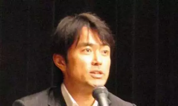 「思わずドキッ」「きゃ♡」〝衝撃の楽屋着〟石黒賢に大反響「似合うわ」「まさに眼福」
