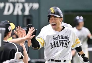 ソフトバンクが連夜のアーチ攻勢で逆転勝利　4連勝で交流戦首位キープ　近藤健介2発、柳田悠岐は8試合ぶり