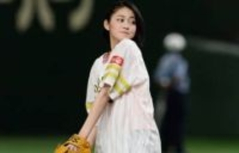 「マジか」坊主頭の少年が…8年で身長差逆転！ジブリ俳優と吉本実憂〝新旧見比べ2ショット〟に「昔、共演したことあったの!!」「すごい」の声