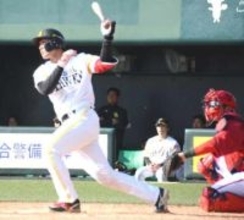 ソフトバンク育成1位ルーキー18歳の大型捕手が〝2軍デビュー戦〟で初安打　「どこまでできるのかを試したかった」