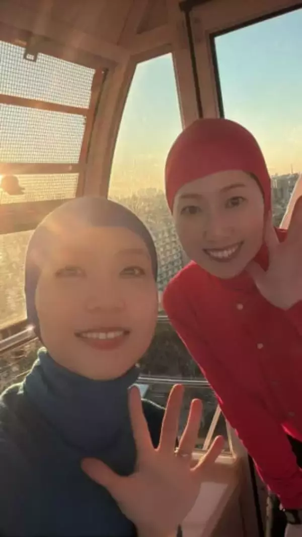 21年に都議選出馬、現在は大学助教に転身…慶大卒〝女性芸人〟が激変！親友の日テレアナとの2S公開に「別人のよう」「才女だったとは」