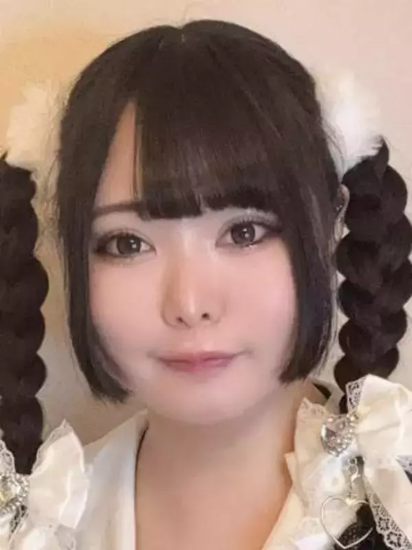 158センチ76キロの藤田シオン「お姉さんのメイクはほぼアートよ」すっぴん比較ショットに「どうやったらこんな大きく？」「いっぱい食べてこんなことある!?」の声