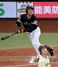ソフトバンクしのぎ合い制して3連勝で５０勝一番乗り　９回代打柳町達が相手ミス直後に殊勲打　正木智也４安打目でとどめ　日本ハム戦11勝1敗
