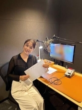 夫は人気バスケ選手、2児の母…水着で大はしゃぎの本田朋子に「若いなあ」「素敵なママ」
