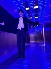 「アイドルの影は微塵もなく…」元宝塚トップスターとの電撃婚から5年…坂本昌行〝衝撃〟最新ショットに「何してんの？」「痩せた？」「白目うますぎ」の声