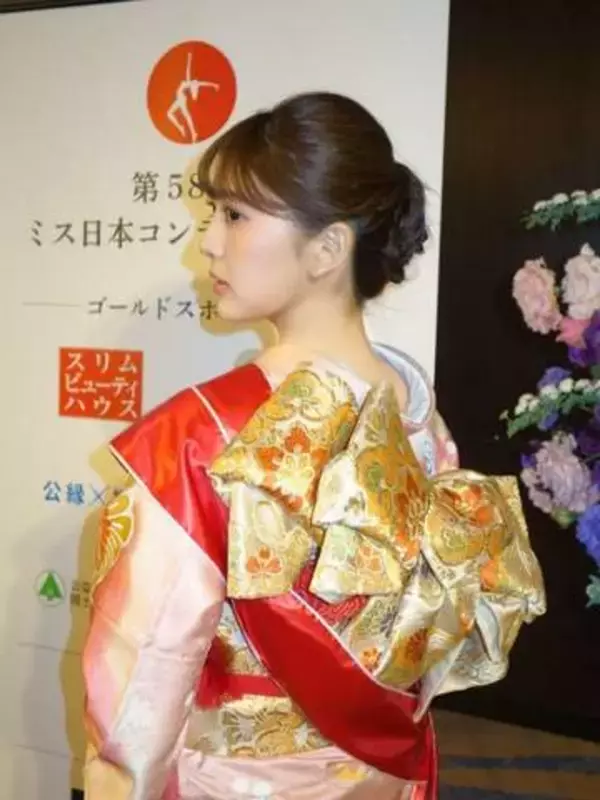 「恐れ入った」伯母は石川さゆり！元ミス日本20歳〝着物を脱いだ〟大胆ショットに釘付け「綺麗なだけじゃない」「見応えたっぷり」