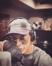 〝タトゥーがっつり〟体中に派手な柄…3年前離婚の降谷建志〝47歳近影〟に「またタトゥー増えてない⁉」「びっくり」「それも含めてロック」の声