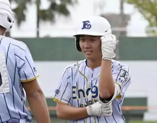 「ノーサイン野球」が大暴れ　エナジックスポーツ打線が3戦45安打で決勝へ　2年生の1番打者が4打点【高校野球春季九州大会】