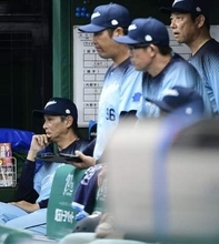 「初戦は取りたかったが…」4時間46分の総力戦も後半戦黒星発進　西武の西口文也監督が「明日につながる」と見いだした最後の粘り