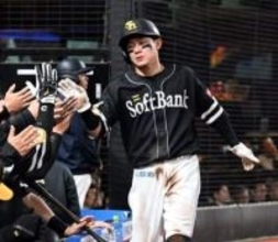 昨季わずか7四球で首位打者のソフトバンク牧原大成　3年ぶり2四球で貴重な勝ち越しホーム踏む　今季は既に6四球