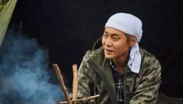 「ハーレーもいいけど…」〝幻の愛車〟復活ショットのヒロシに「爆烈にカッコいい」「渋いですね」