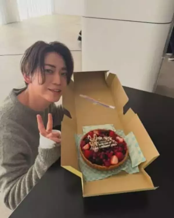 「知ってる姿じゃない」「びっくり…」亀梨和也〝衝撃的な姿〟にファン騒然「振り切ってるな～」「こういう姿も好き」「イケメンで面白いの最高」