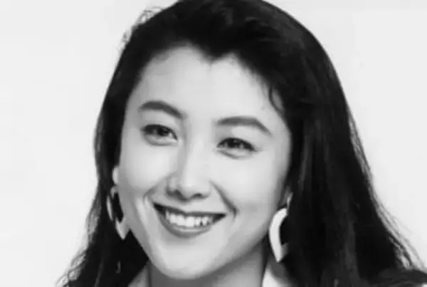 「お嫁さんにしたい有名人NO.1」から39年…〝すっぴん＆爆裂ヘアー〟65歳東ちづる最新ショットに反響「かっこいいな…」「昔のまま可愛い姿」