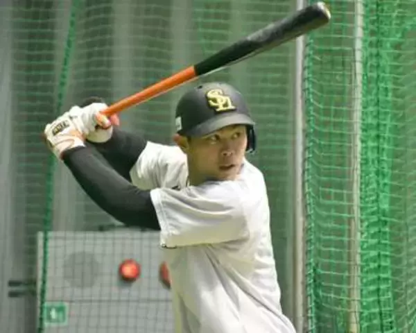高卒1年目に2度の手術…ソフトバンク宇野真仁朗が5月初旬の実戦復帰へ　「楽しみしかない。情報もたくさん集めたので試したい」