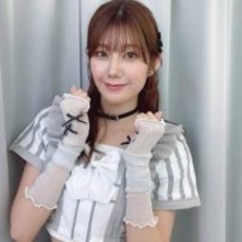 「すごい」腹空きデニム、グラドル八反美咲に脚光「妖艶で魅力的」「とてもスタイリッシュ」「吸い込まれそう」