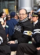「やっぱり大違いだね」ソフトバンク王貞治会長　5年ぶりの日本一パレードに喜びひとしお