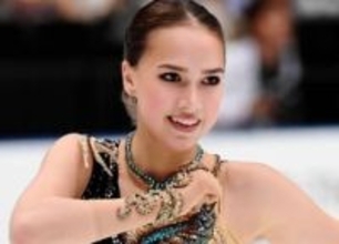 日本でも愛されたザギトワ〝激変〟した姿にネット驚愕「健康に過ごせてるんだろうか」「どうしてこんなことに」「何が起こっているの？」