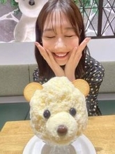 「似合っていて素敵」「ハートネギ！」柏木由紀〝デカ眼鏡でご当地グルメ〟解放ショットに反響「食べてくれてすごく嬉しい」