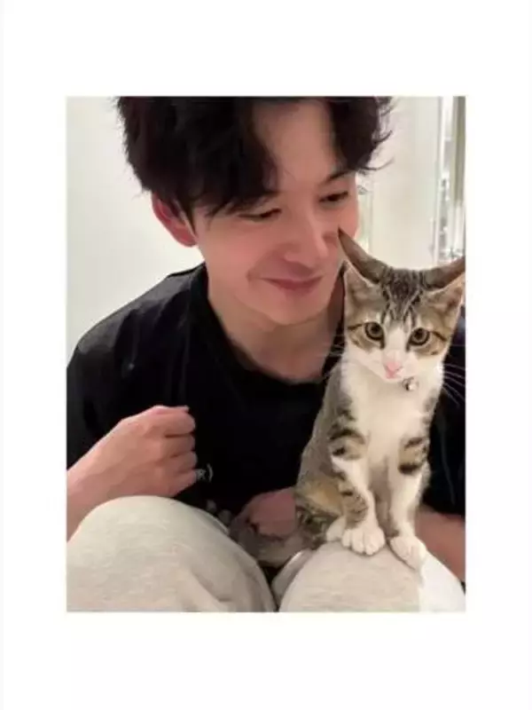 創業40年・大阪発祥ラーメン店に岡田将生が登場しSNS騒然「ちょ！！！」「まさきwith神座！？！！？」「麺も喜んでます」「素敵なツーショット」