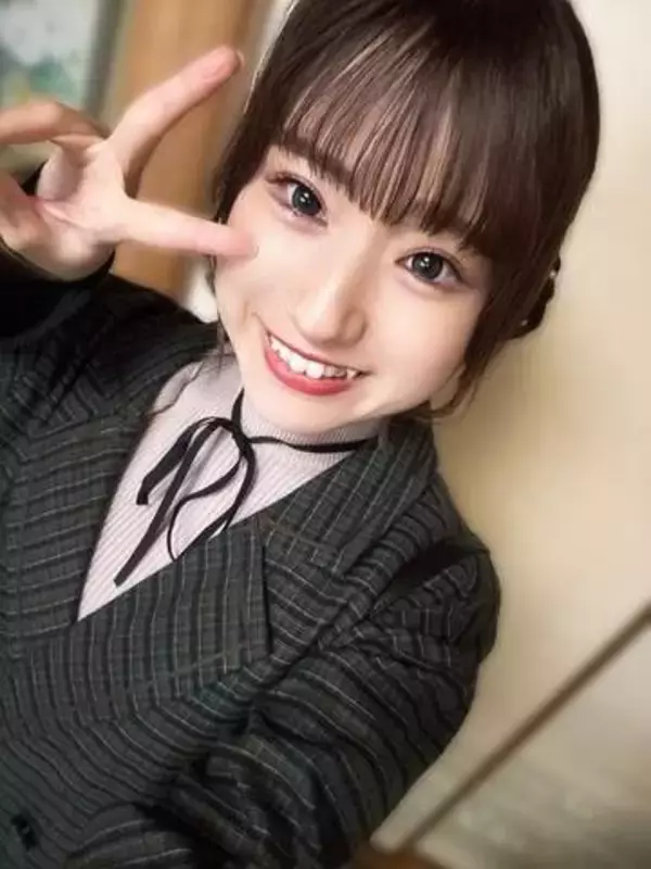 「1年で進化した？」国立大→県庁勤務→退職でアイドル転身の金澤舞香〝ビフォーアフター〟写真に反響「比べると違うねー」「アイドルらしくなって…」などの声