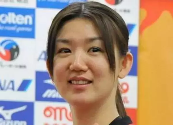 「これマジなの？」「頭身バグってる」188センチのワンピース…〝プリンセス・メグ〟栗原恵さん最新ショットに仰天「あーもぅ保存!!」