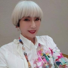 ステージ3の食道がん公表から4年…69歳秋野暢子〝検査結果〟笑顔の近影に「乾杯ですね」「日頃のおこないかな？」