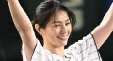 夫はパイオニア創業者の孫で有名デザイナー、井川遥「娘っ子と」〝激レア〟プライベートショットに反響「なになに!!」「なんと…」「一般人とはレベチすぎ」