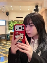 カップ酒にタバコ…グラドル麻倉瑞季〝だらしない〟コスプレに「やさぐれ感がいいね」「飼いたい」「天は二物以上を与えすぎだろ」