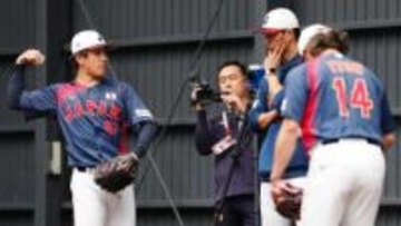 【日本ハム】侍ジャパンへ“おいしいプレゼント”　北山亘基がニッコリ笑顔で紹介