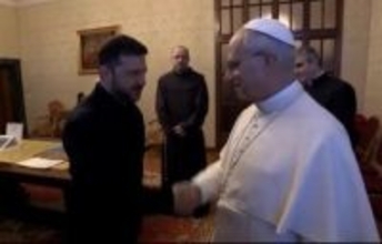 ゼレンスキー大統領、ローマ教皇と会談　ウクライナ訪問を正式要請