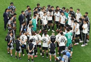 W杯終えひっそりと打ち上げ「最初はみんなおとなしめでしたけど、お酒も飲んで盛り上がって、最後はちょっと泣きながら」森保一監督が明かす