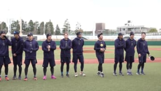 【DeNA】山﨑康晃が自主トレ公開　ファンの前でのトレーニングに「エネルギーをもらった」