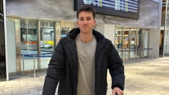 【阪神】新外国人・ディベイニーが来日「タイガースファンのみなさんと会えるのを楽しみにしています」