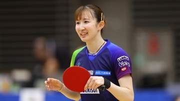 【卓球】早田ひなが大会2冠にファンへ感謝「励ましのおかげで小さな1歩を踏み出せた」　戸上隼輔との2ショットも〈WTTスターコンテンダー リュブリャナ〉
