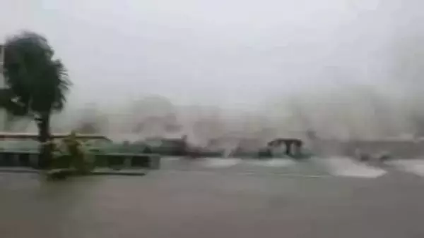 大型で非常に強い台風26号、フィリピン接近　10万人以上避難