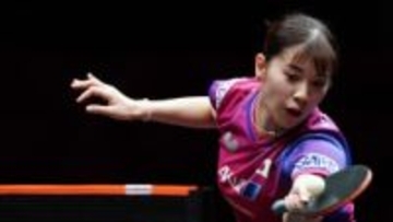 「最後まで諦めず自分を信じて」卓球・長﨑美柚が日本人対決制し1回戦突破「ステキなスマイル」勝利後笑顔に大歓声〈WTTファイナルズ香港〉