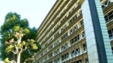 車にひかれ小学生の女子児童（12）が死亡　運転手の男（61）逮捕　埼玉・朝霞市