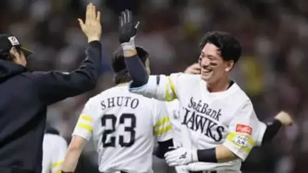 「1年間の成長を感じた」ソフトバンク・小久保監督が栗原陵矢をたたえる「パ・リーグ代表として」2年連続の日本一を誓う