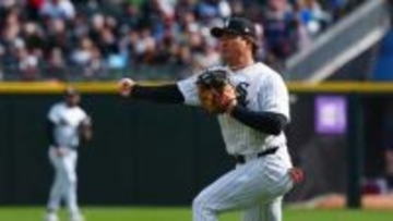 日米250号の村上宗隆　守備でも好判断でチーム助ける　ライトからのバックホームをカットし3塁アウトに