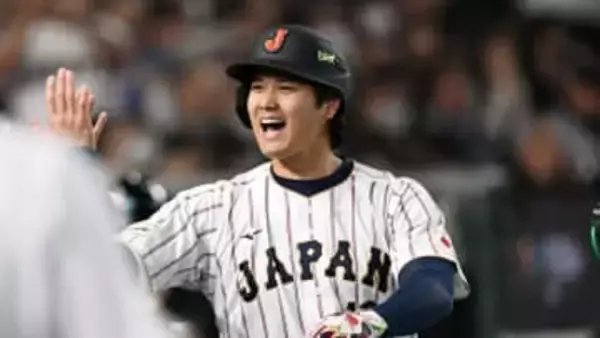 花巻東の先輩後輩が熱いシーン　大谷翔平と菊池雄星がハグ　3回は3本のアーチ飛び出す