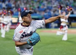 ヤクルト一筋25年の大エース・石川雅規の引退試合の日程が10月3日に決定　引退会見では「本当にめちゃくちゃ楽しい25年間でした」と笑顔を見せる