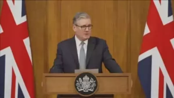 英・スターマー首相　前駐米大使とエプスタイン氏めぐる疑惑浮上受け謝罪