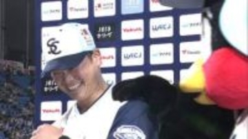 【ヤクルト】同点打＆三盗で劇的サヨナラ呼んだ丸山和郁　長岡秀樹選手のサヨナラ打への一言につば九郎もツッコミ