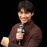 「福士蒼汰　突然の“筋肉ギャグ”披露　水上恒司は肉体美に嫉妬」の画像1