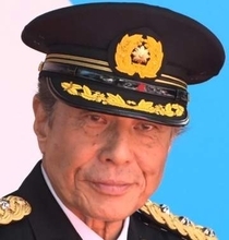 舘ひろし、一日警察署長に就任　「態度の悪い警察官がいたら私にお申し付けください」
