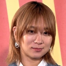 『ベイビーわるきゅーれ』などで注目、スタントパフォーマー・伊澤彩織　俳優・佐藤健に“人生の悩み相談”